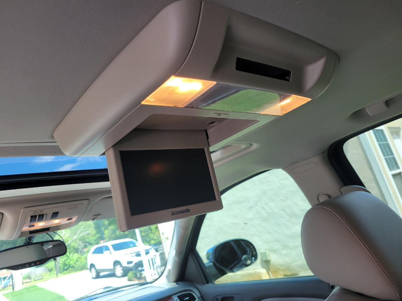 Chevrolet Tahoe LTZ 2WD 2010