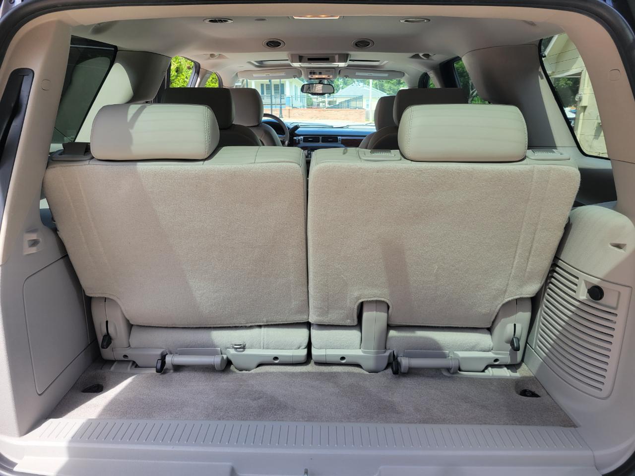 Chevrolet Tahoe LTZ 2WD 2010