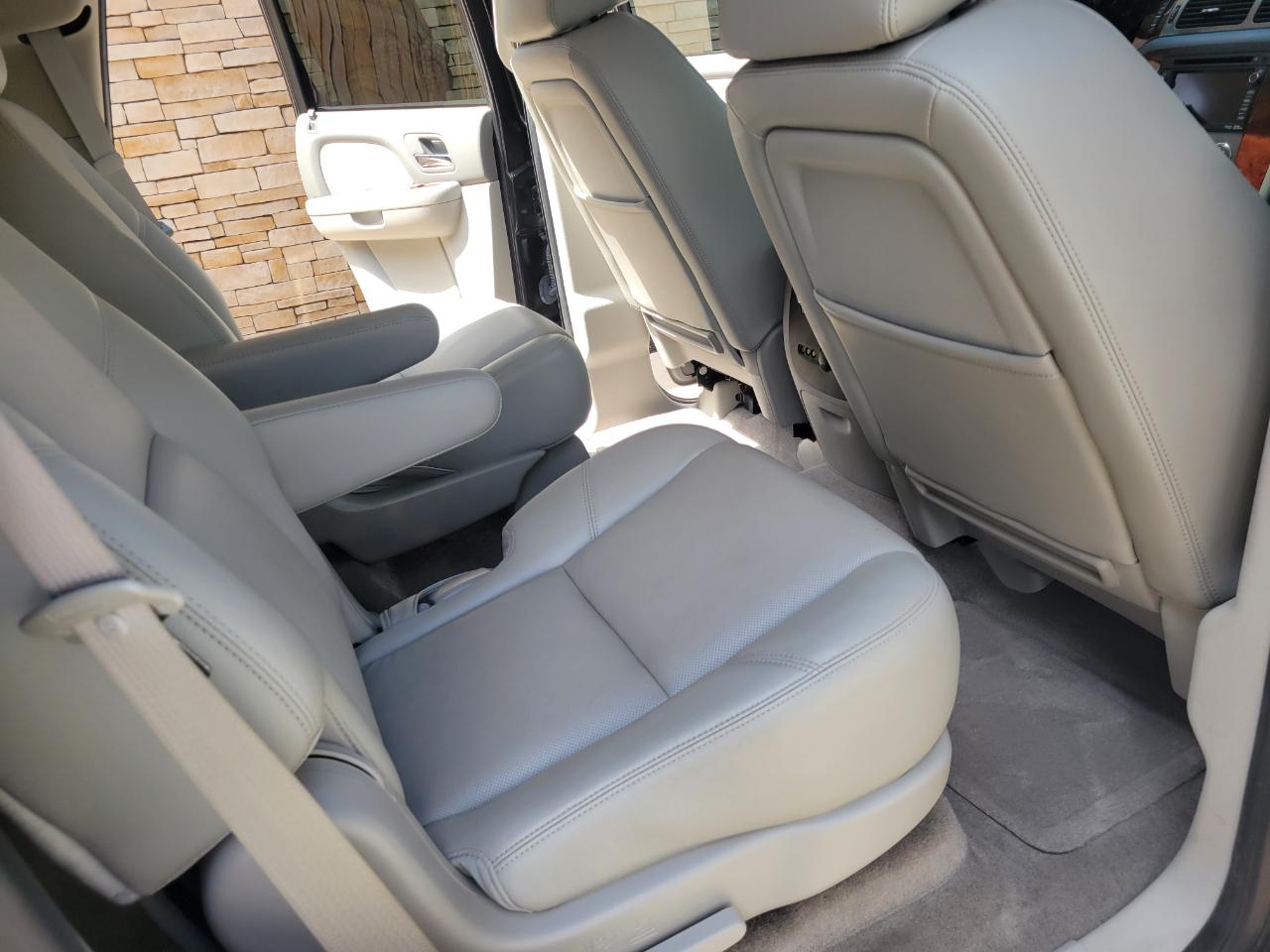 Chevrolet Tahoe LTZ 2WD 2010