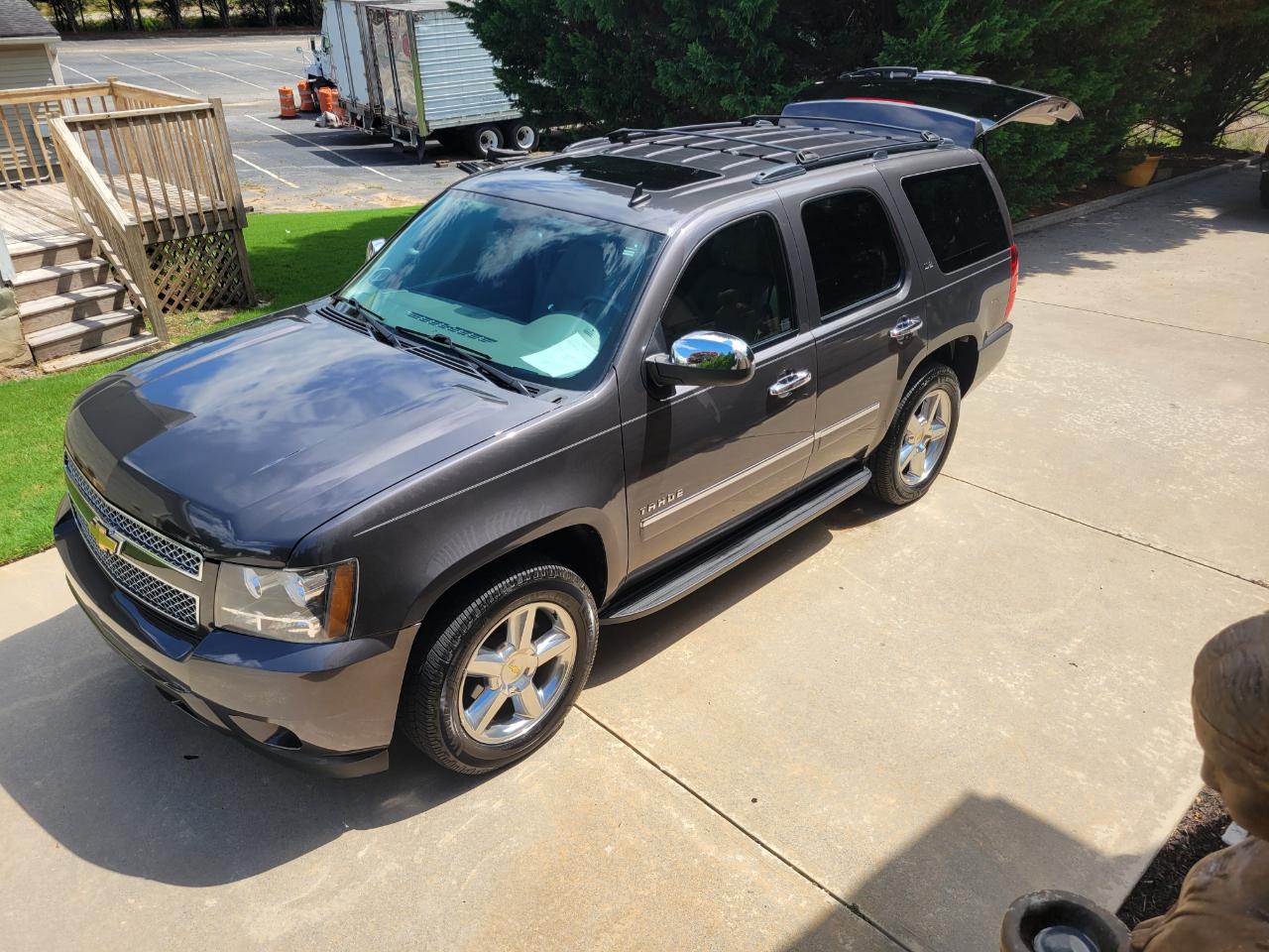 Chevrolet Tahoe LTZ 2WD 2010