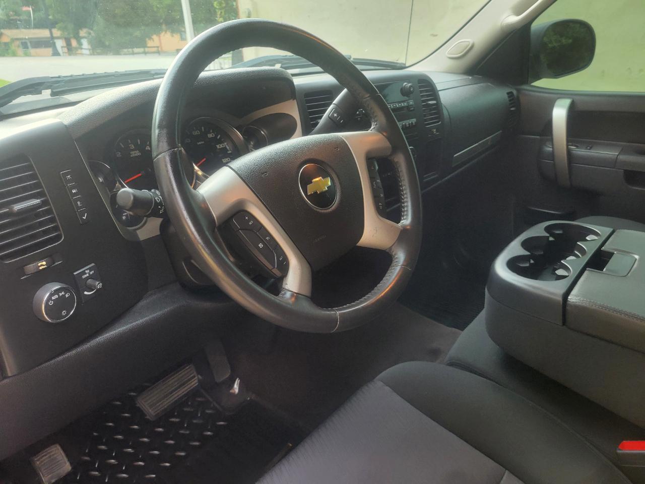 Chevrolet Silverado 1500 LT Crew Cab 4WD 2013