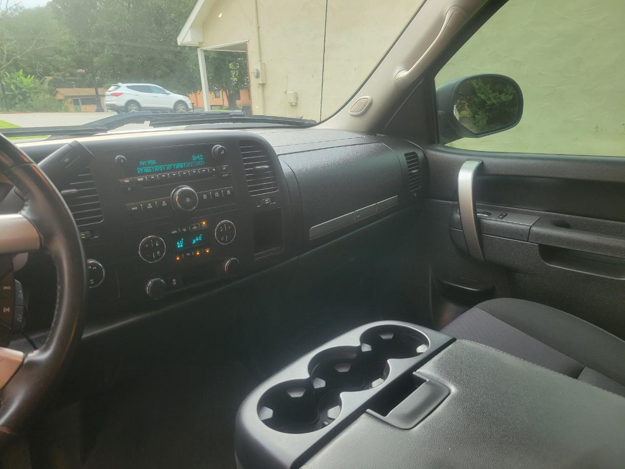Chevrolet Silverado 1500 LT Crew Cab 4WD 2013