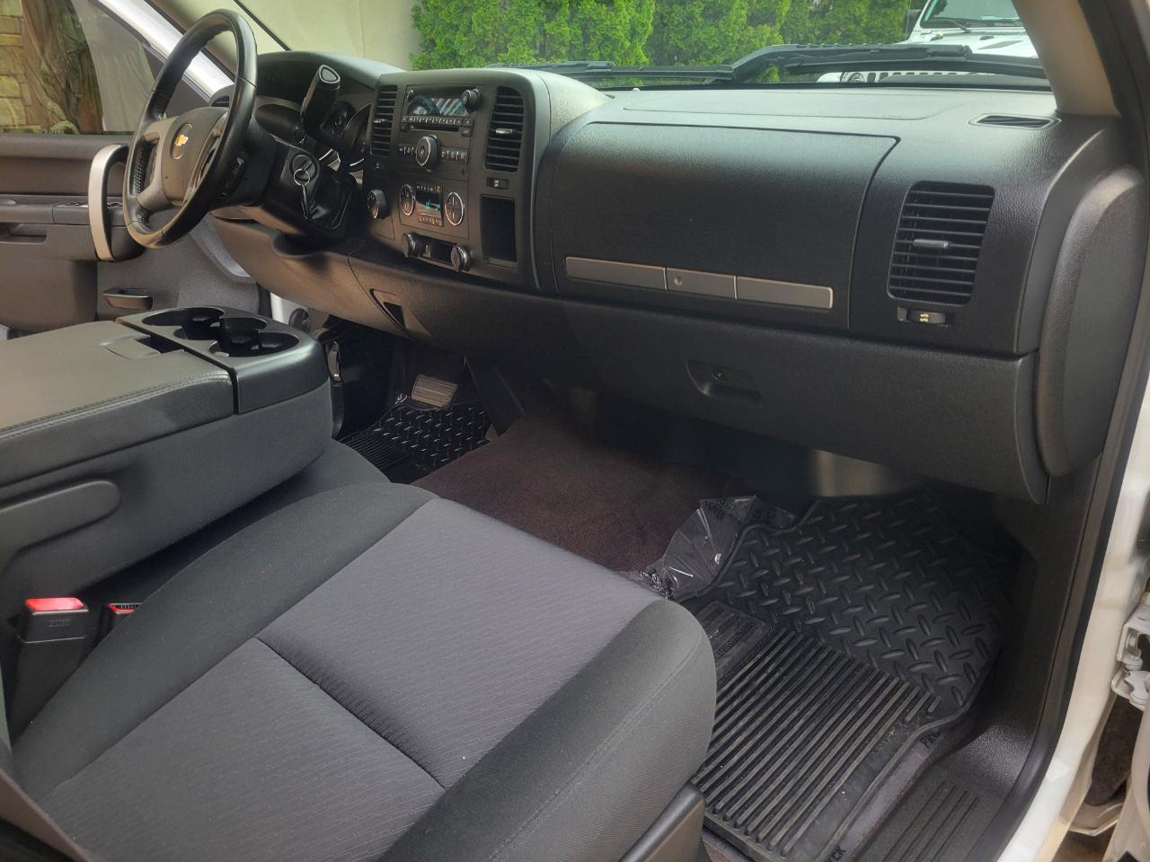 Chevrolet Silverado 1500 LT Crew Cab 4WD 2013