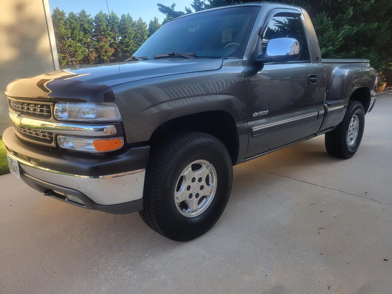 Chevrolet Silverado 1500 Short Bed 4WD 2002