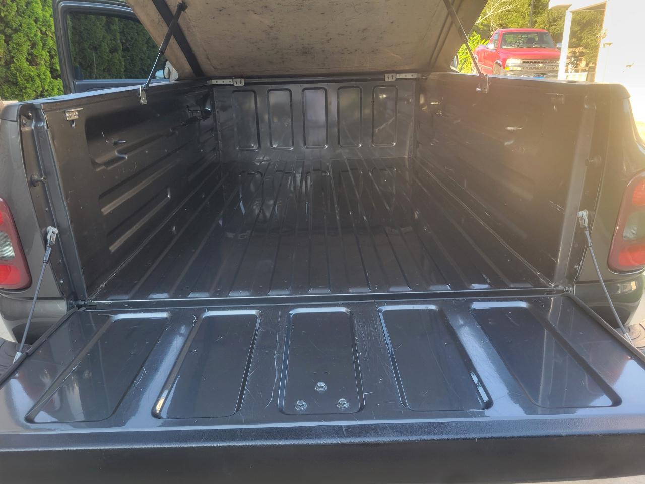 Chevrolet Silverado 1500 Short Bed 4WD 2002