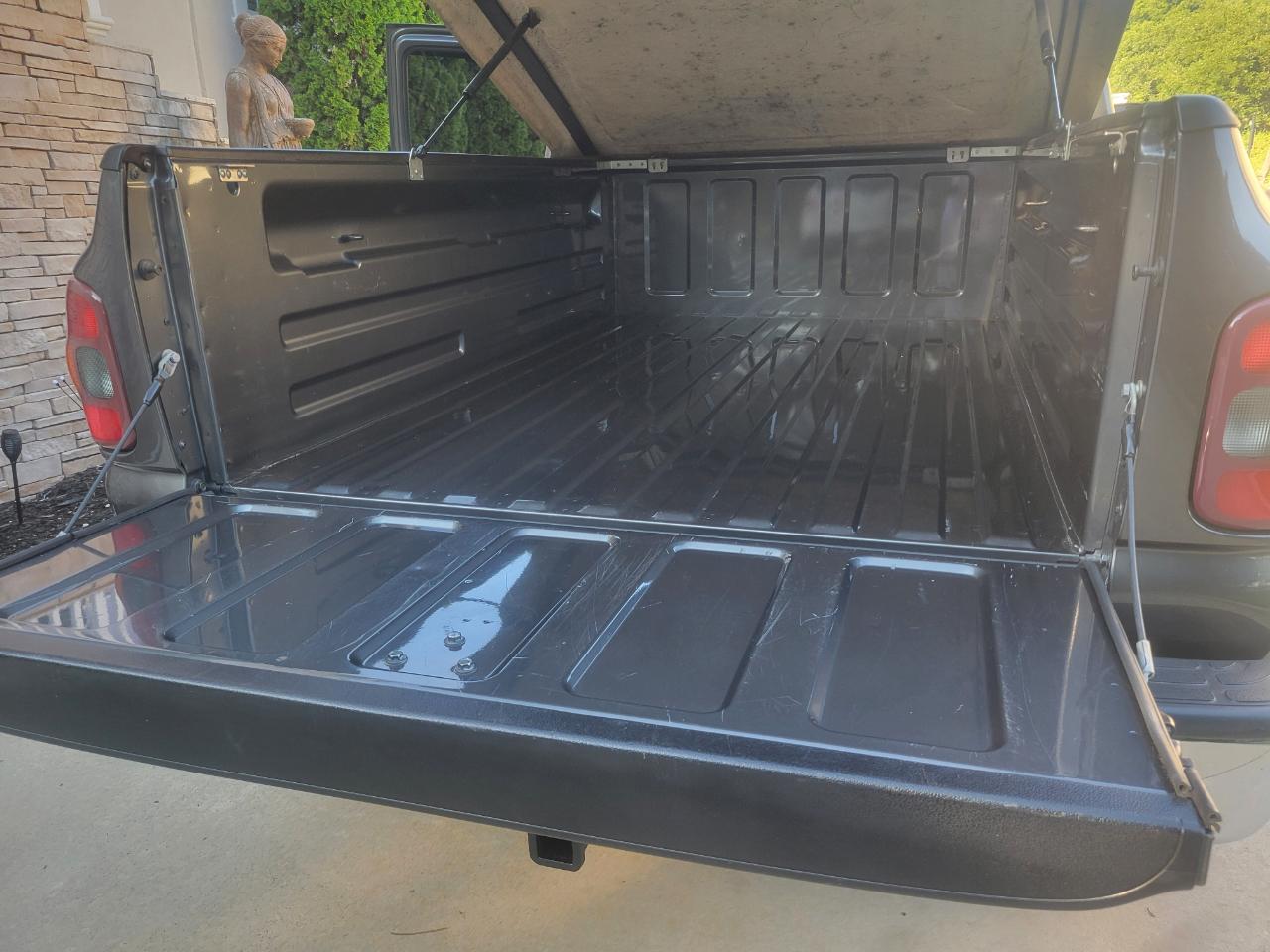 Chevrolet Silverado 1500 Short Bed 4WD 2002