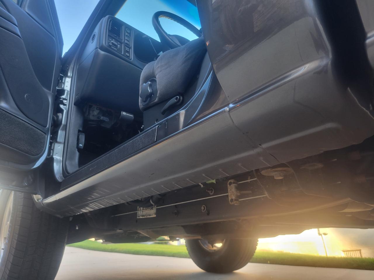 Chevrolet Silverado 1500 Short Bed 4WD 2002