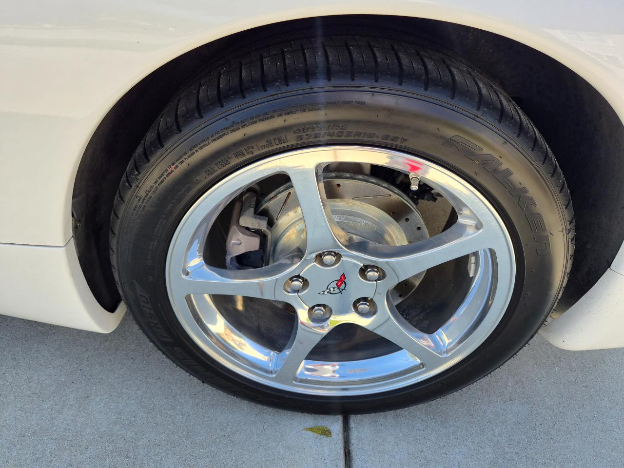 Chevrolet Corvette Convertible 2004
