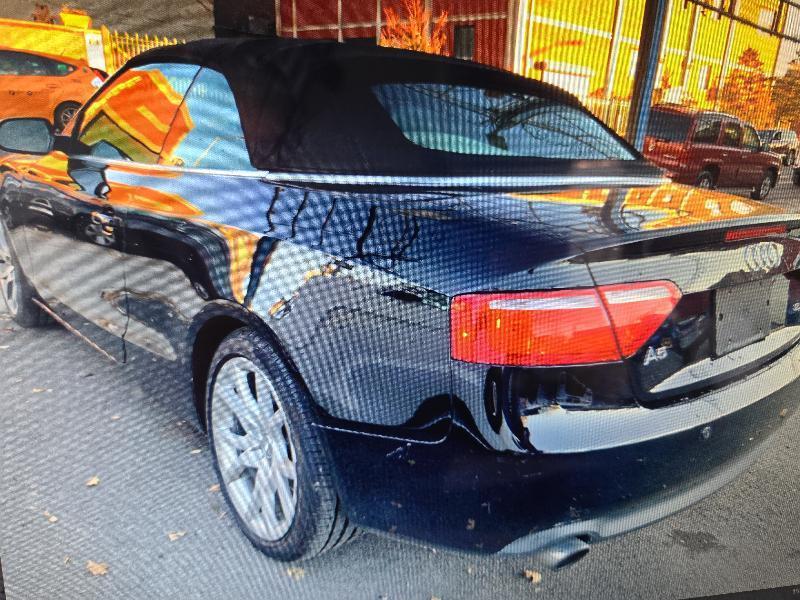 Audi A5 Cabriolet 2.0T quattro Tiptronic 2011