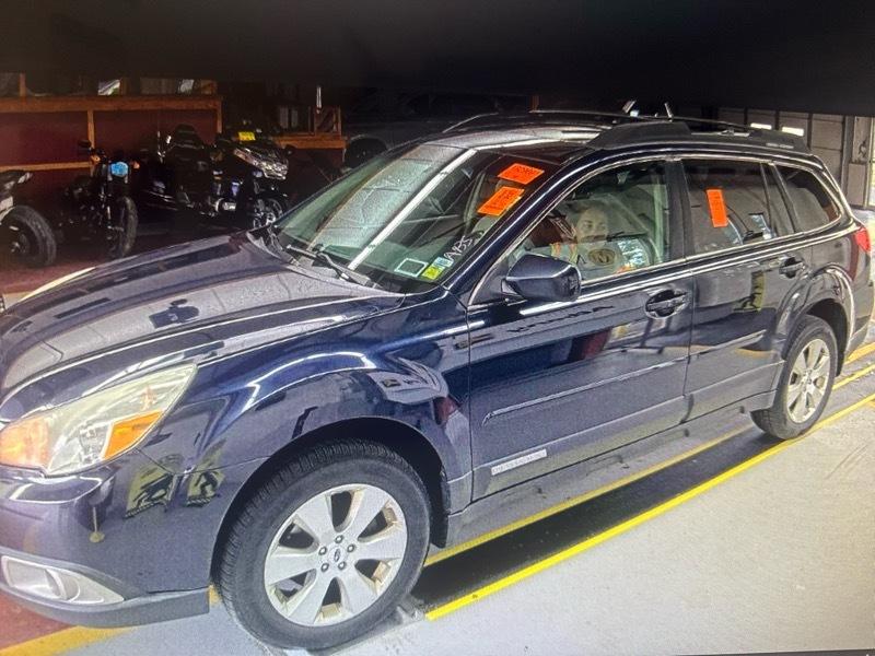 Subaru Outback 2.5i Limited 2012