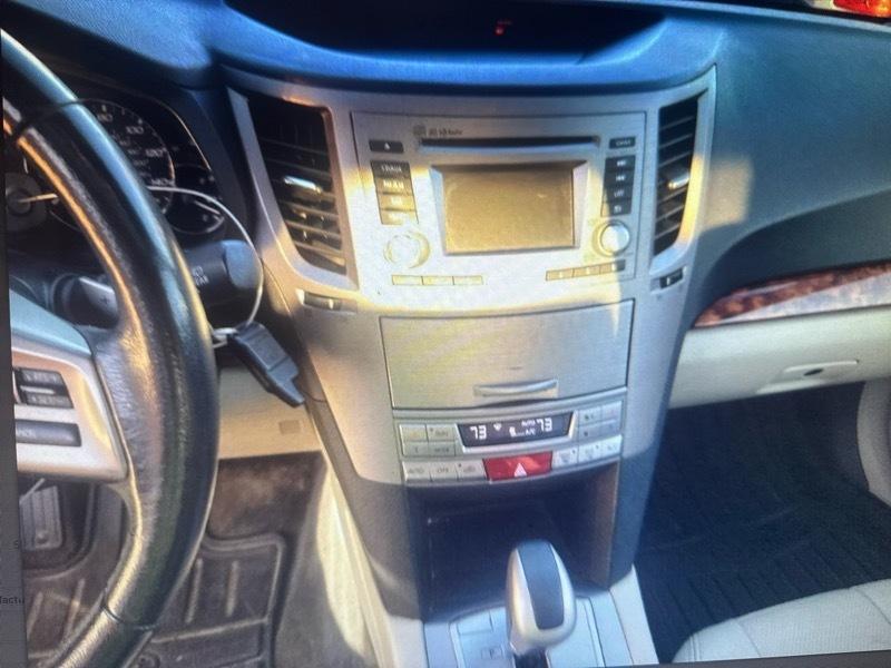 Subaru Outback 2.5i Limited 2012