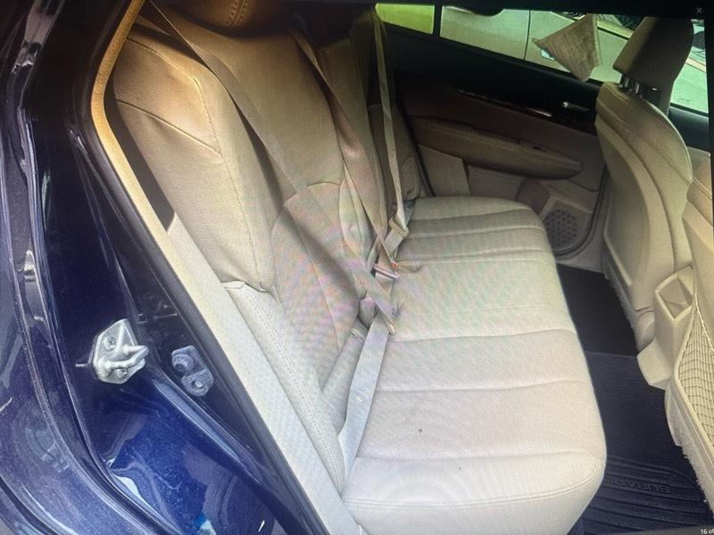 Subaru Outback 2.5i Limited 2012