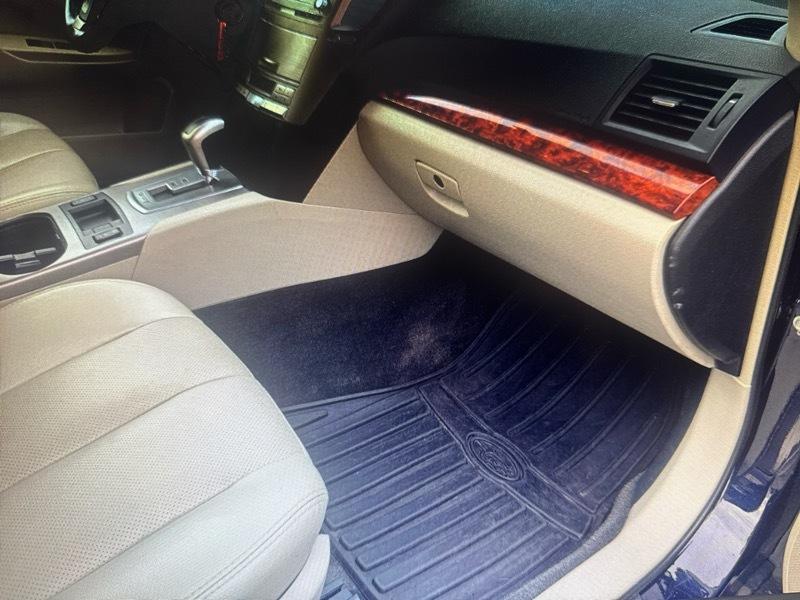 Subaru Outback 2.5i Limited 2012