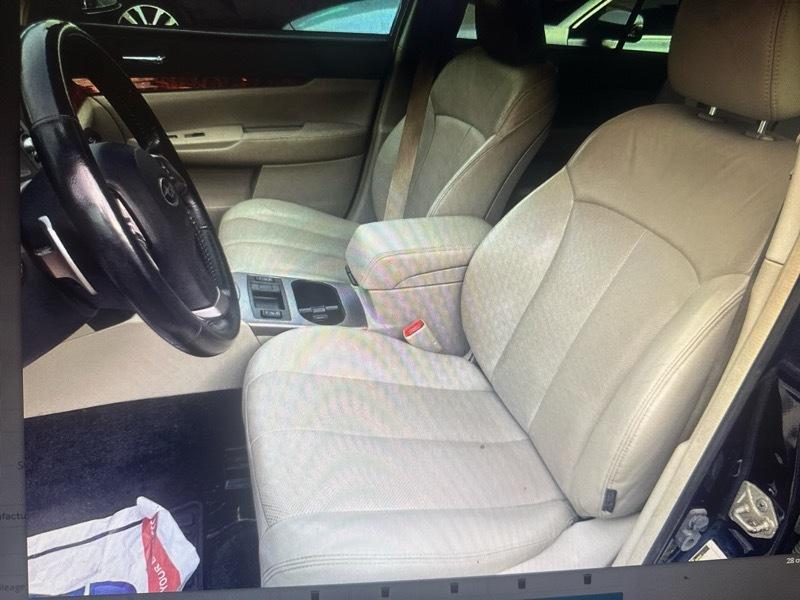 Subaru Outback 2.5i Limited 2012