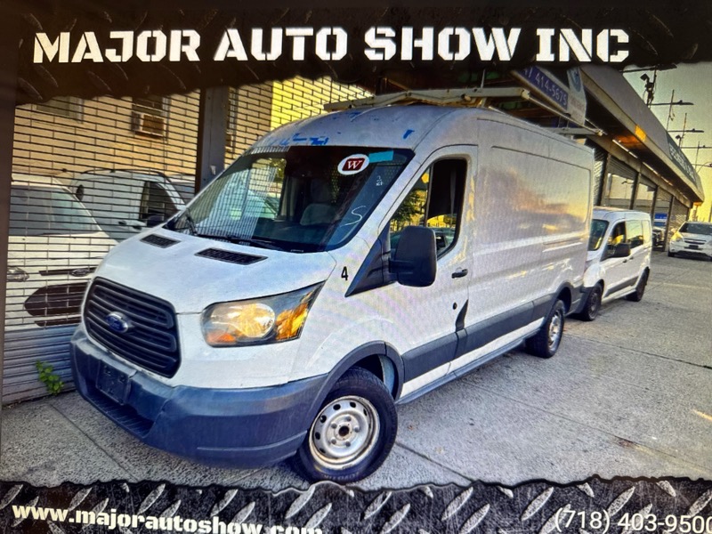 2015 Ford Transit 250 Van Med. Roof w/Sliding Pass. 148-in. WB