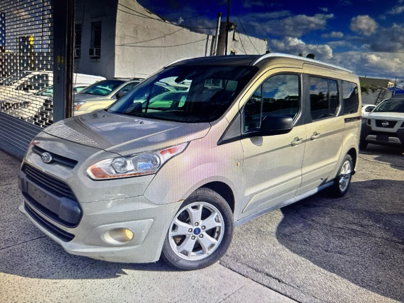 2016 Ford Transit Connect Wagon XLT photo 2