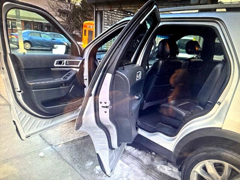 Ford Explorer XLT 4WD 2013