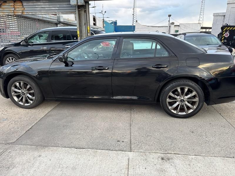 Chrysler 300 S V6 AWD 2014