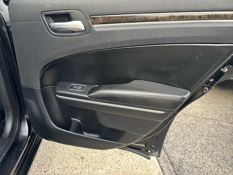 Chrysler 300 S V6 AWD 2014