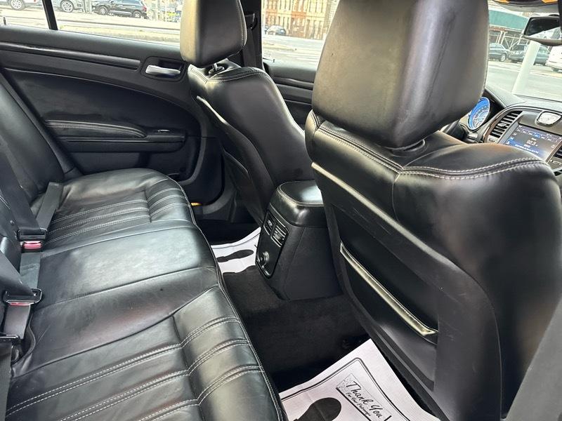 Chrysler 300 S V6 AWD 2014