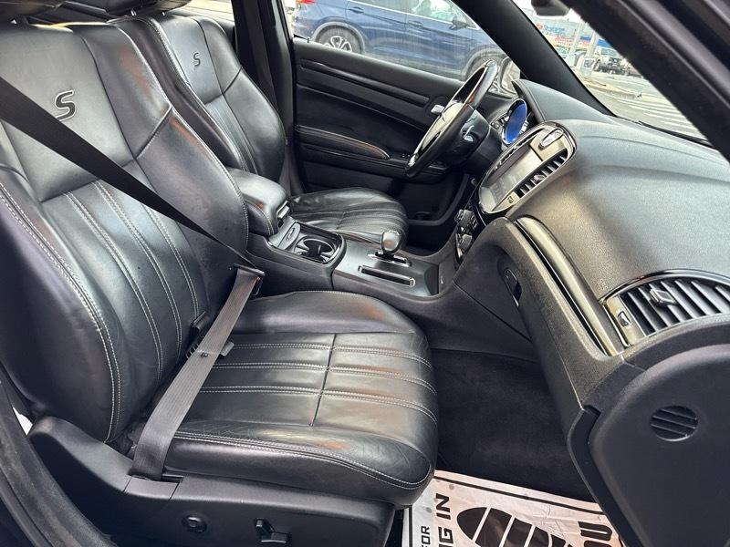 Chrysler 300 S V6 AWD 2014