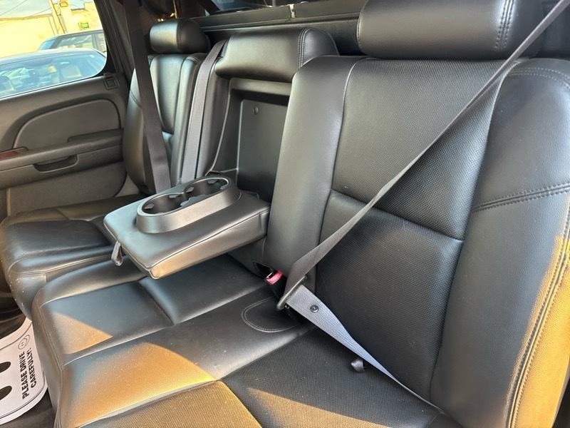 Chevrolet Avalanche LTZ 4WD 2011