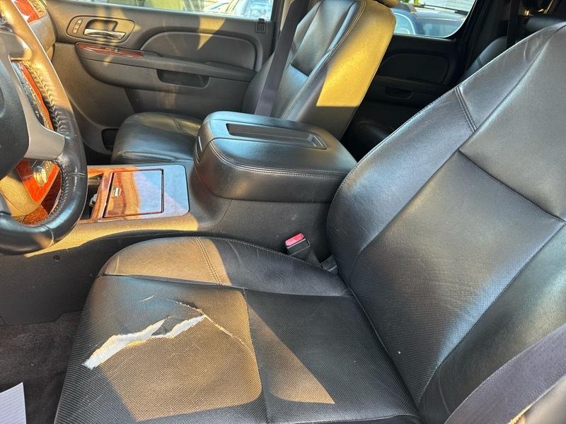 Chevrolet Avalanche LTZ 4WD 2011