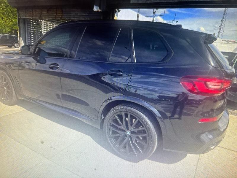 BMW X5 xDrive40i Sports Activity Vehicle 2023