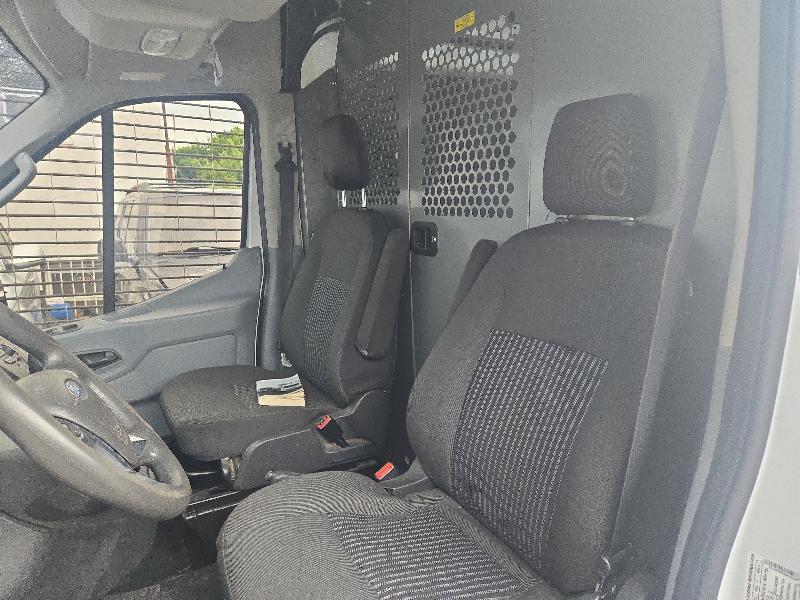 Ford Transit 250 Van Med. Roof w/Sliding Pass. 148-in. WB 2019