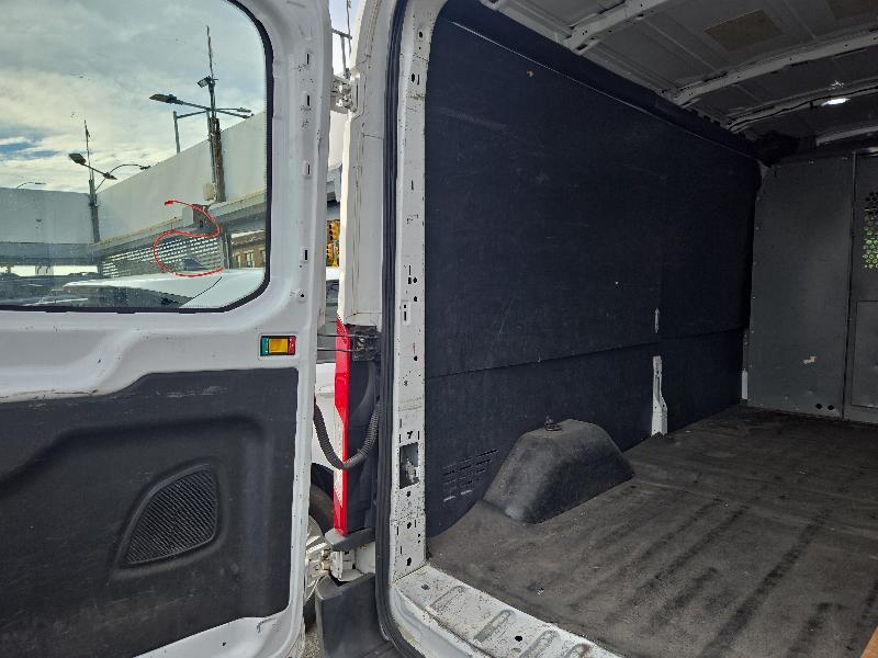 Ford Transit 250 Van Med. Roof w/Sliding Pass. 148-in. WB 2019
