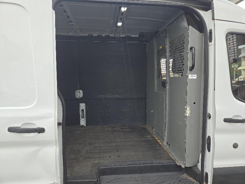 Ford Transit 250 Van Med. Roof w/Sliding Pass. 148-in. WB 2019