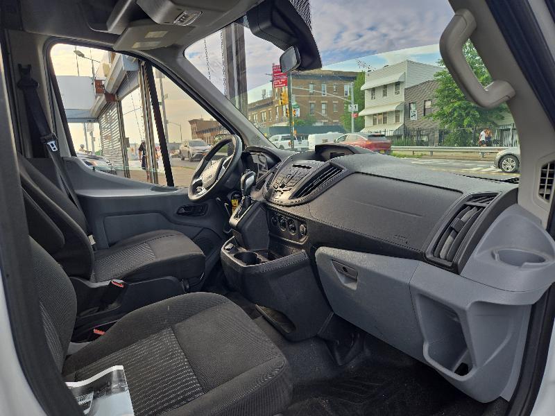 Ford Transit 250 Van Med. Roof w/Sliding Pass. 148-in. WB 2019