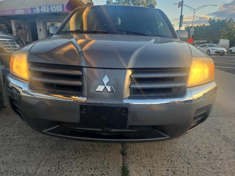 Mitsubishi Endeavor LS AWD 2005
