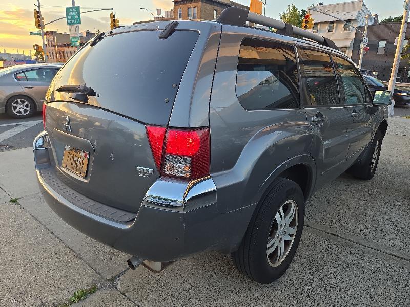 Mitsubishi Endeavor LS AWD 2005
