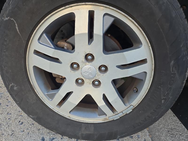 Mitsubishi Endeavor LS AWD 2005
