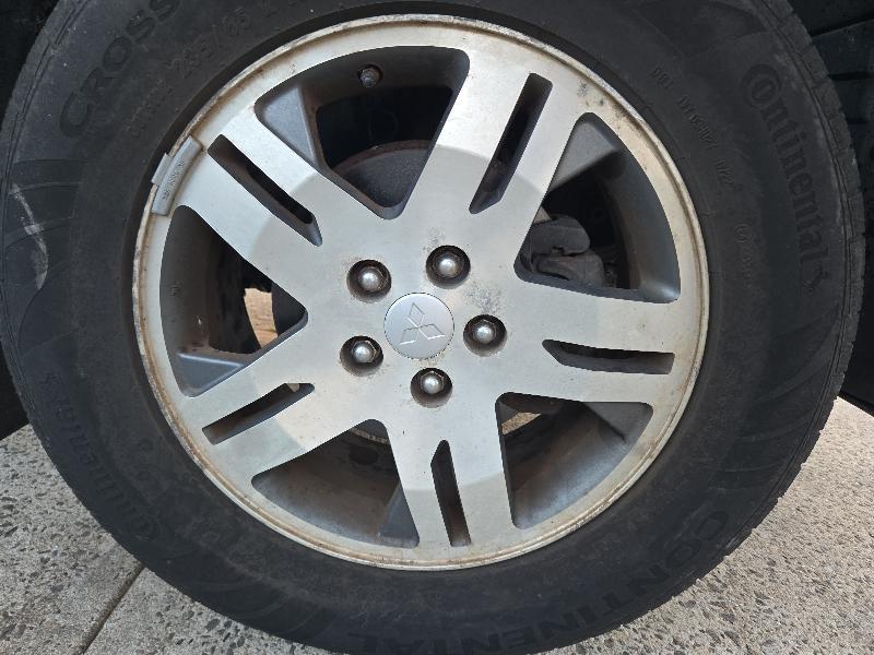 Mitsubishi Endeavor LS AWD 2005
