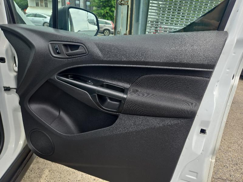 Ford Transit Connect Cargo Van XL LWB w/Rear 180 Degree Door 2017