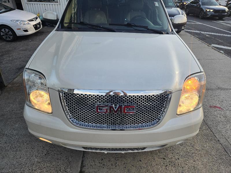 GMC Yukon Denali 4WD 2014