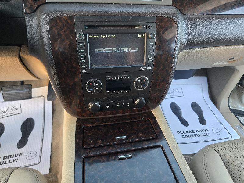 GMC Yukon Denali 4WD 2014