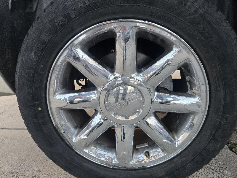 GMC Yukon Denali 4WD 2014