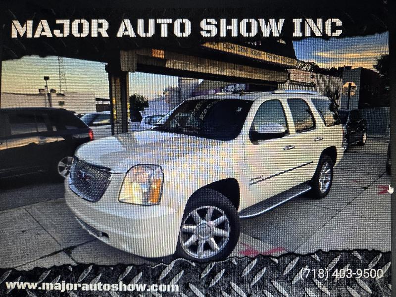 GMC Yukon Denali 4WD 2014