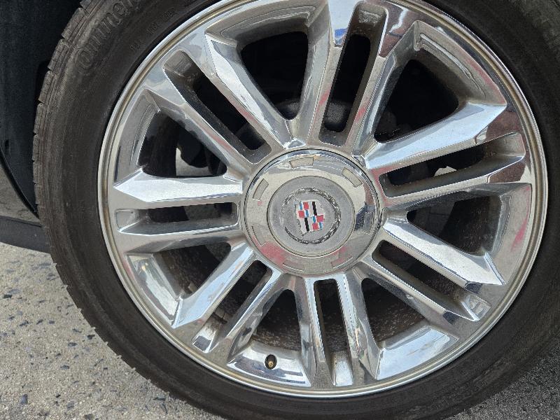 Cadillac Escalade AWD Premium 2011
