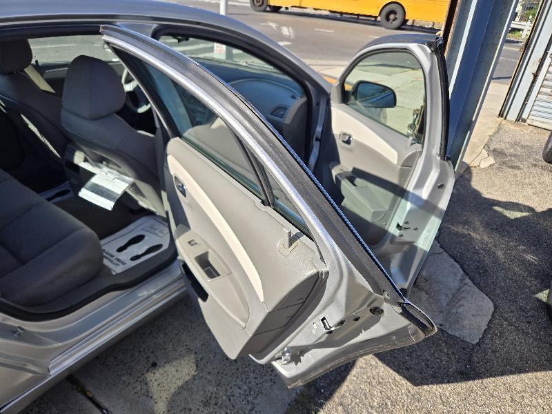 Chevrolet Malibu LS 2012