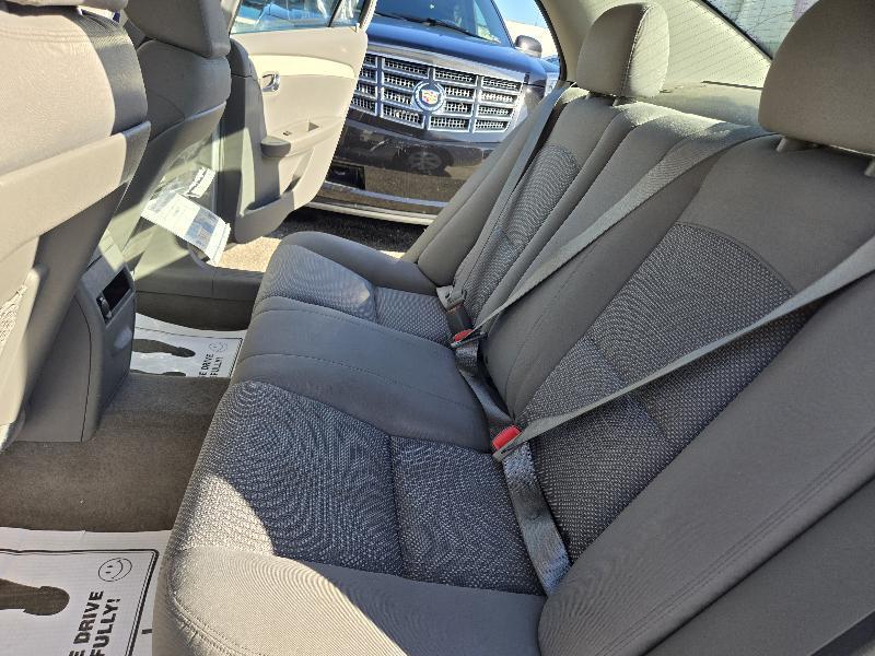 Chevrolet Malibu LS 2012