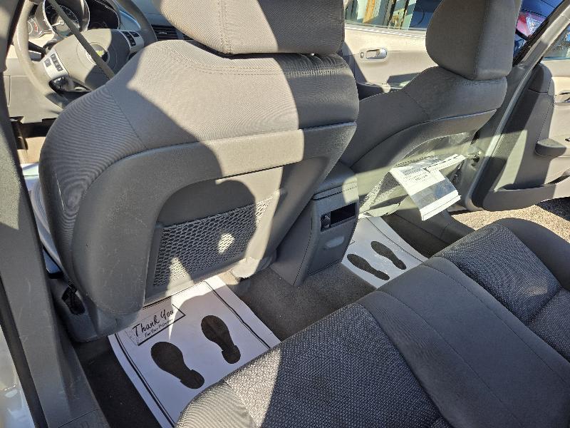 Chevrolet Malibu LS 2012