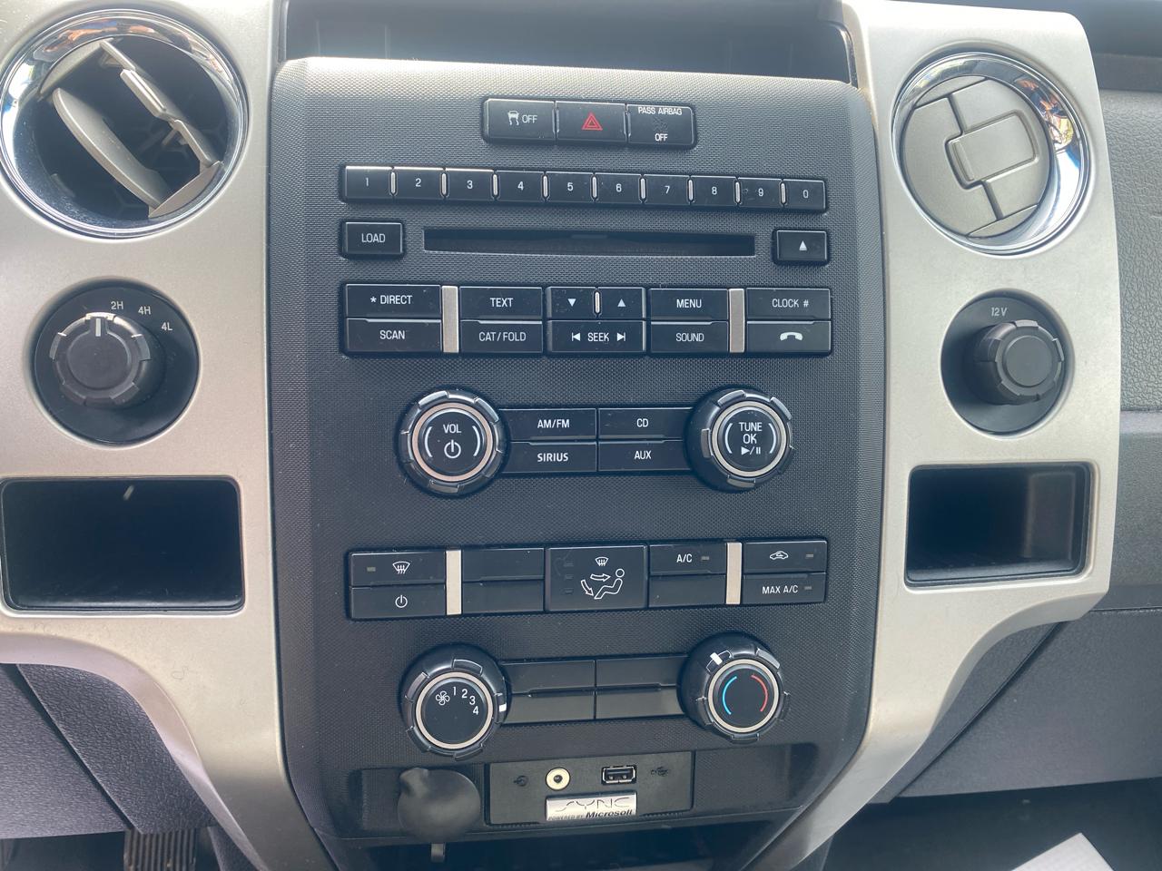 Ford F-150 4WD SuperCrew 145" XLT 2014
