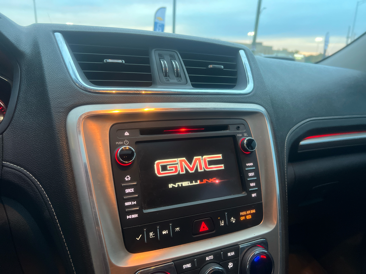 GMC Acadia Denali AWD 2015 GMC Acadia Denali AWD 2015