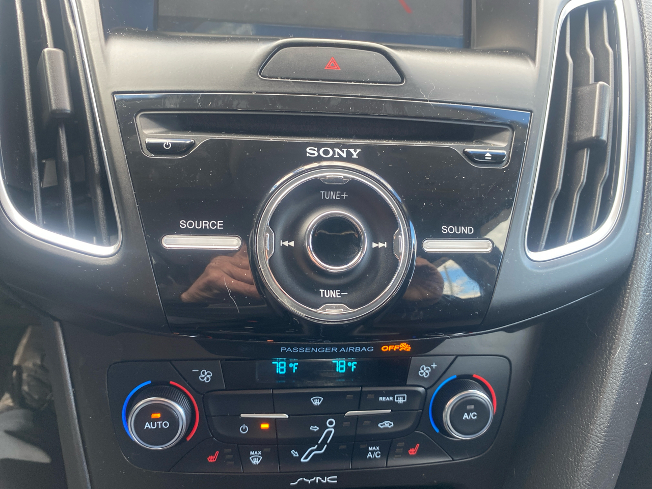 Ford Focus SEL Sedan 2017 Ford Focus SEL Sedan 2017