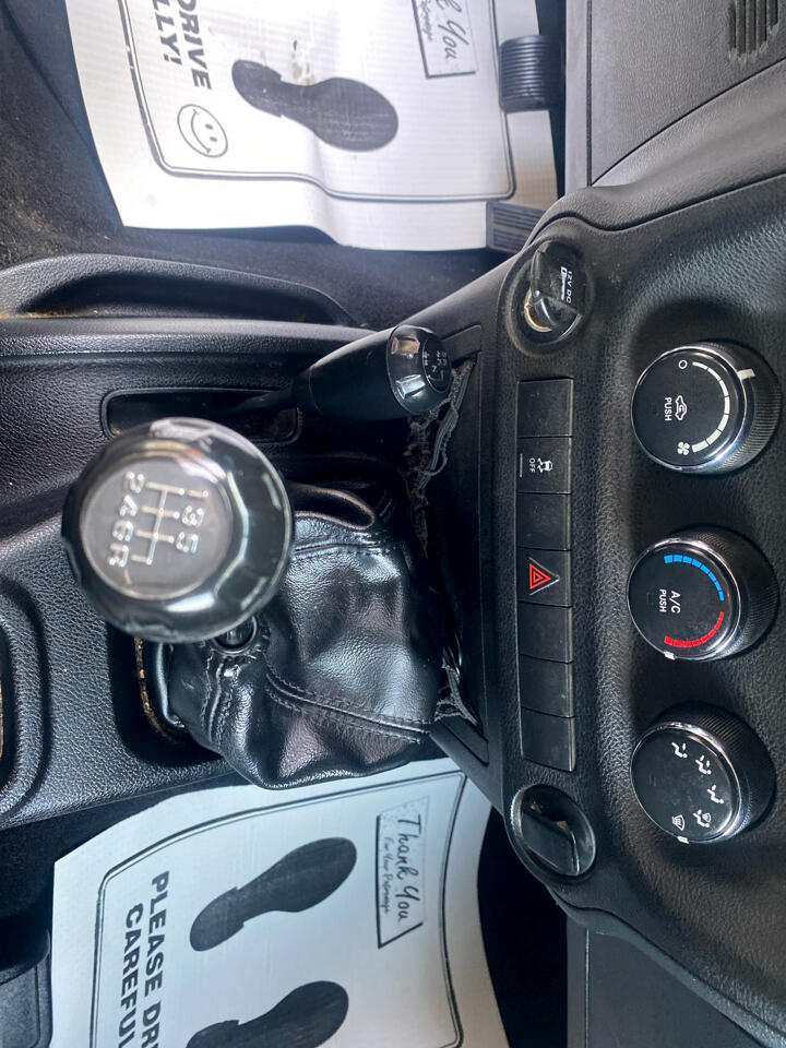 Jeep Wrangler Sport 4WD 2012