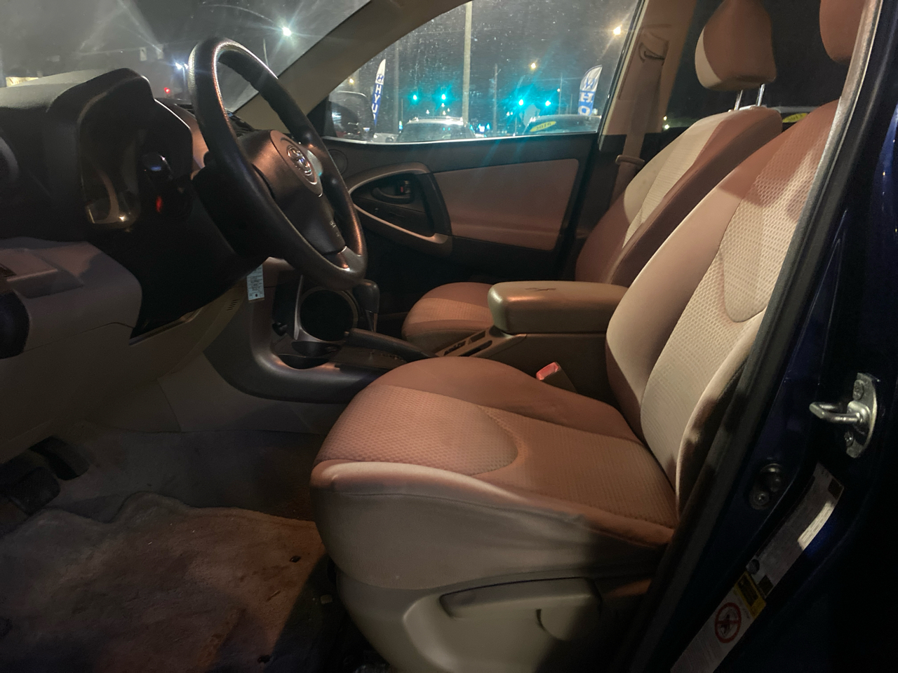 Toyota RAV4 Base I4 2WD 2007